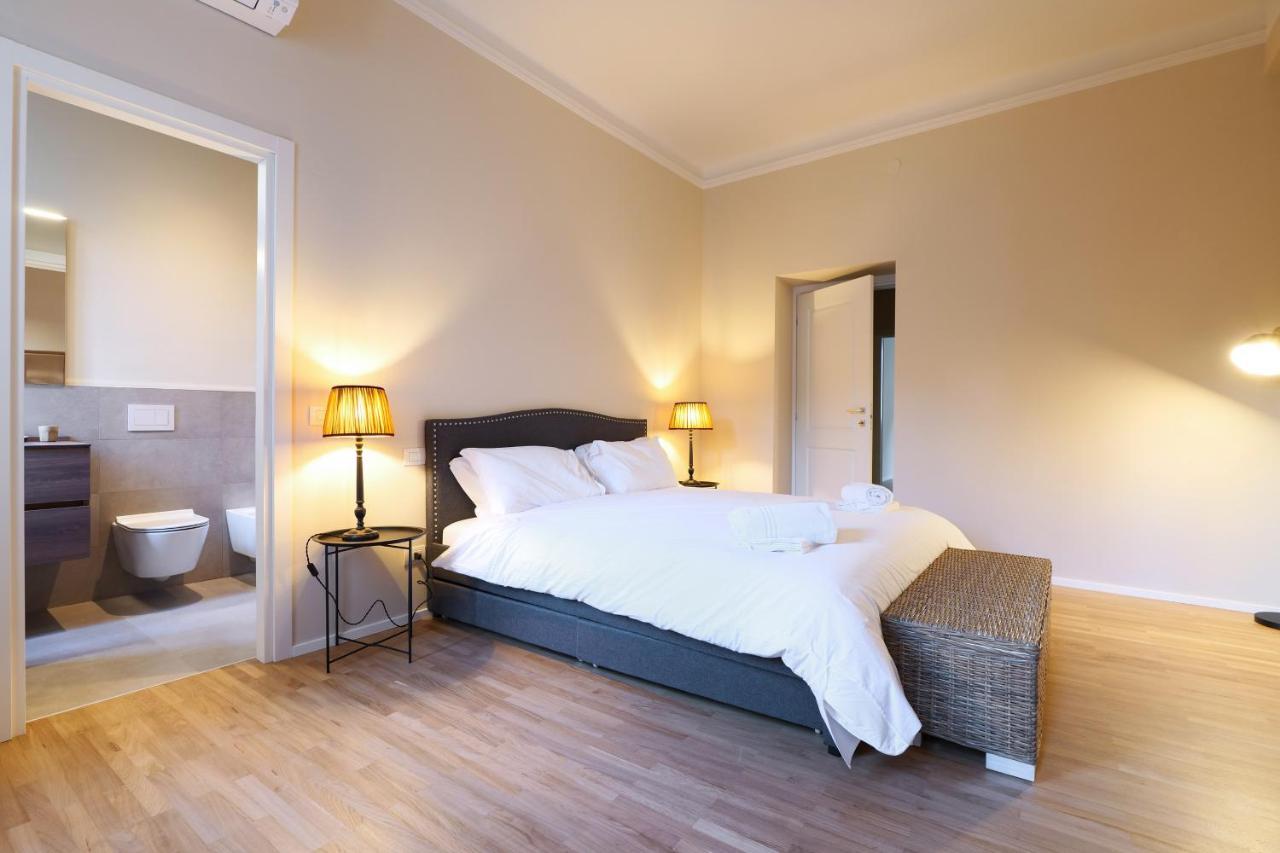 Luxury San Babila Apartment Милан Экстерьер фото