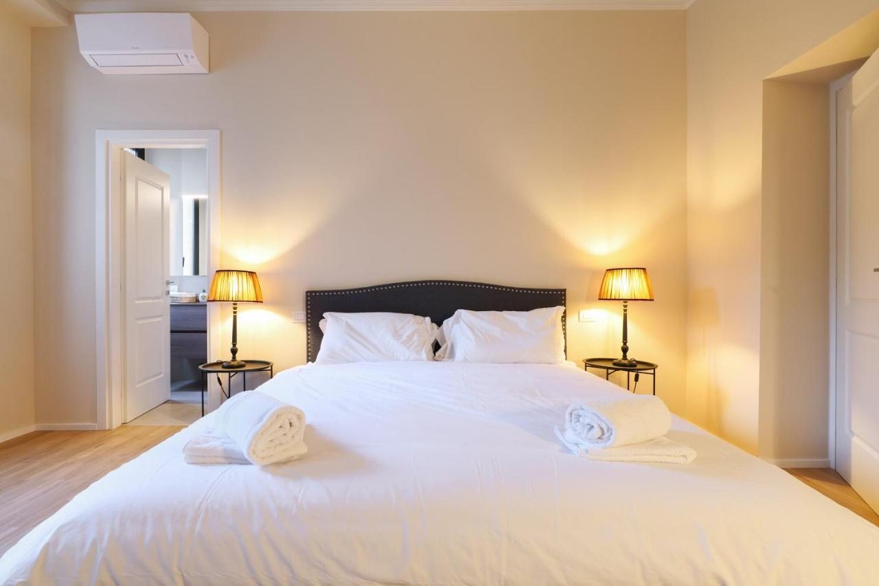 Luxury San Babila Apartment Милан Экстерьер фото